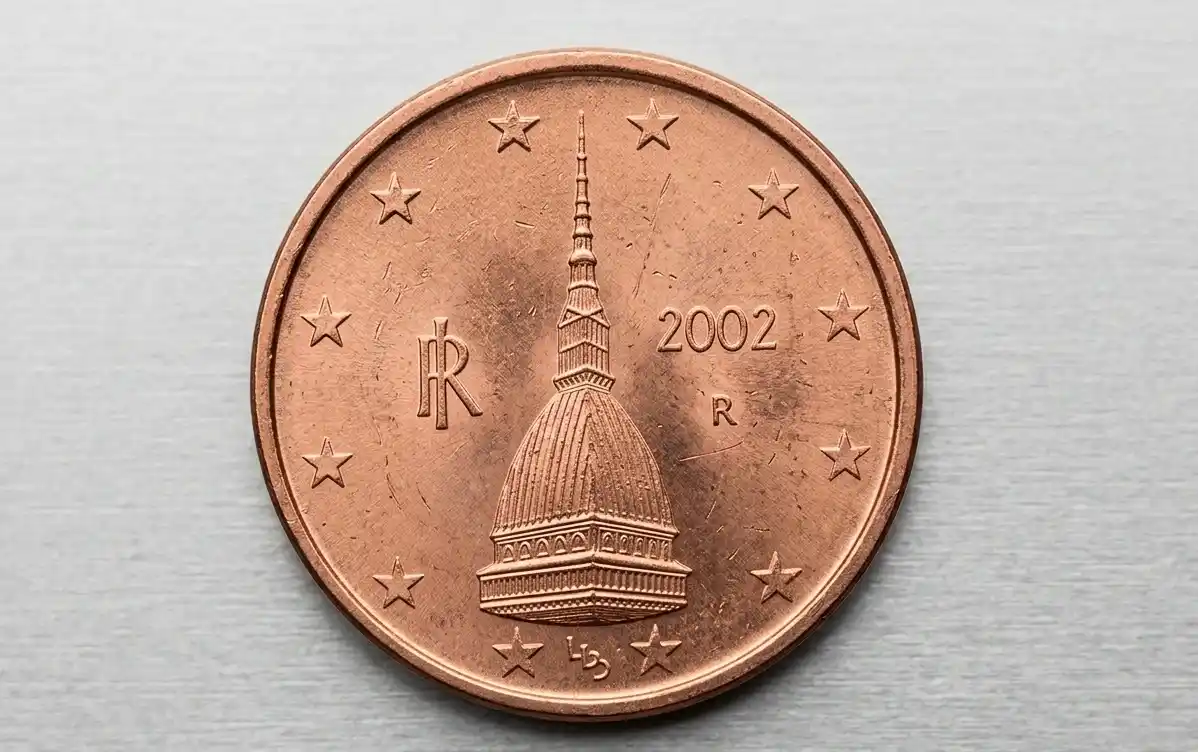 Makroaufnahme einer seltenen italienischen 1-Cent-Münze